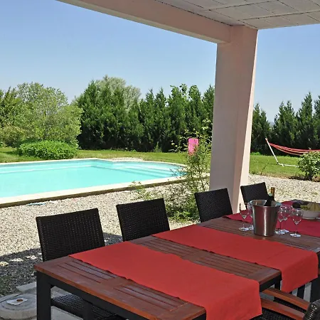 With Heated Swimming Pool And Spectacular View In Diverse Surroundings וילה *