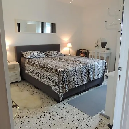 With Heated Swimming Pool And Spectacular View In Diverse Surroundings * Nailloux