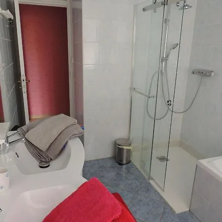 וילה With Heated Swimming Pool And Spectacular View In Diverse Surroundings Nailloux