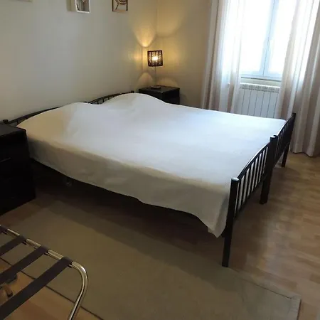 With Heated Swimming Pool And Spectacular View In Diverse Surroundings וילה *